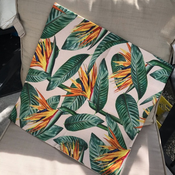 Cushion covers (indoors and outdoors) - Picture 2 of 6